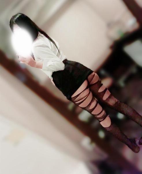 ユリ