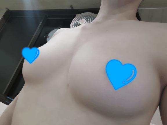 ナナオ